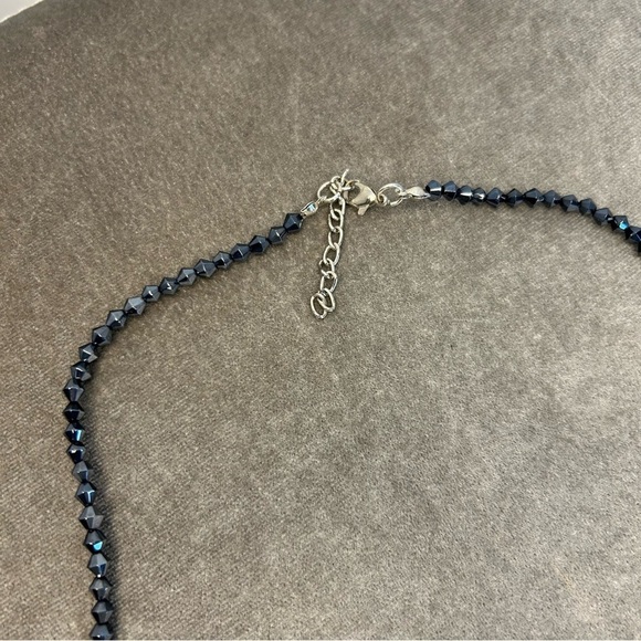 BLACK beaded bib necklace - Picture 7 of 9